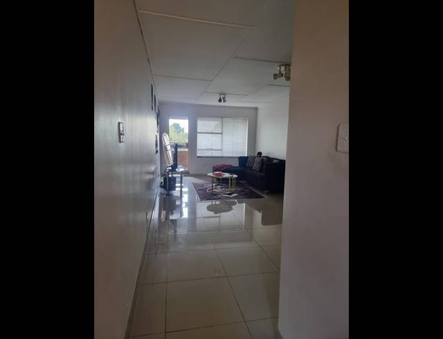 2 BEDROOM APARTMENT FOR SALE IN MALVERN EAST EXT